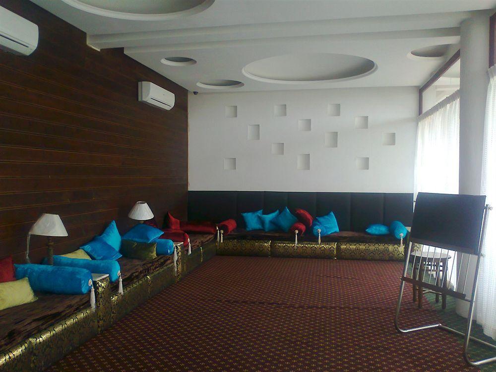 The Bentley Seaside Boutique Hotel Chennai Exterior foto